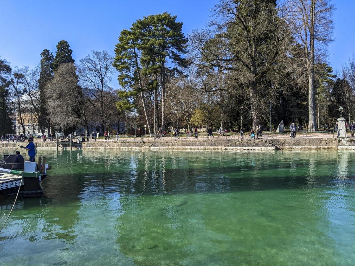 La Plume Vue Lac 3 Etoiles - Garage Prive, Secteur Recherche, Moderne & Tout Equipe, 6 Personnes Annecy Eksteriør bilde