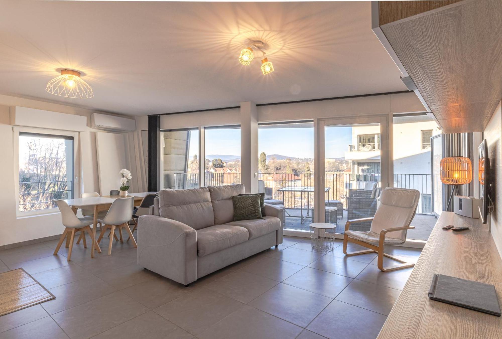 La Plume Vue Lac 3 Etoiles - Garage Prive, Secteur Recherche, Moderne & Tout Equipe, 6 Personnes Annecy Eksteriør bilde