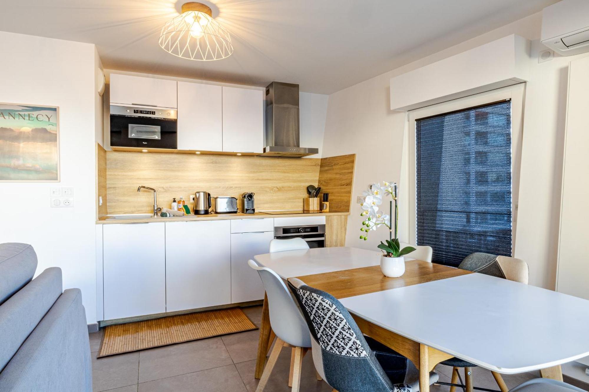 La Plume Vue Lac 3 Etoiles - Garage Prive, Secteur Recherche, Moderne & Tout Equipe, 6 Personnes Annecy Eksteriør bilde