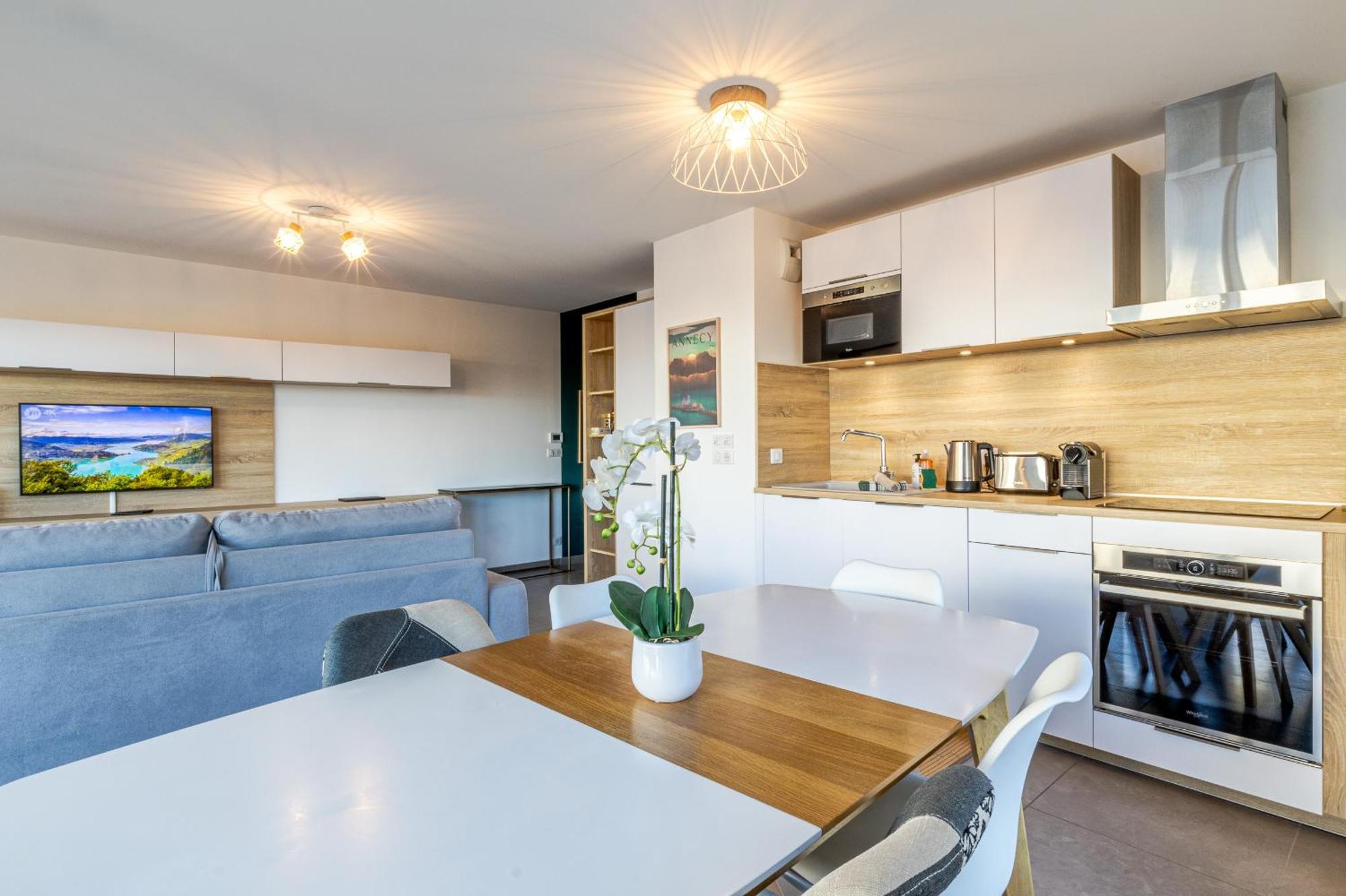 La Plume Vue Lac 3 Etoiles - Garage Prive, Secteur Recherche, Moderne & Tout Equipe, 6 Personnes Annecy Eksteriør bilde